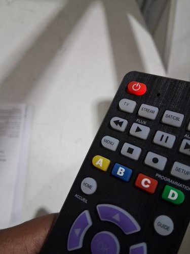 ONN. 4-DEVICE UNIVERSAL REMOTE CONTROL - COMPATIBLE WITH ALL MAJOR BRANDS - BLACK image 4