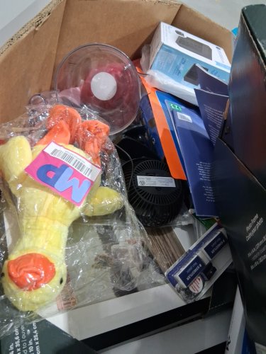 assorted MIXED item MYSTERY PALLET - VARIOUS PRODUCTS - aprox 300+ - (pallet #38) image 10