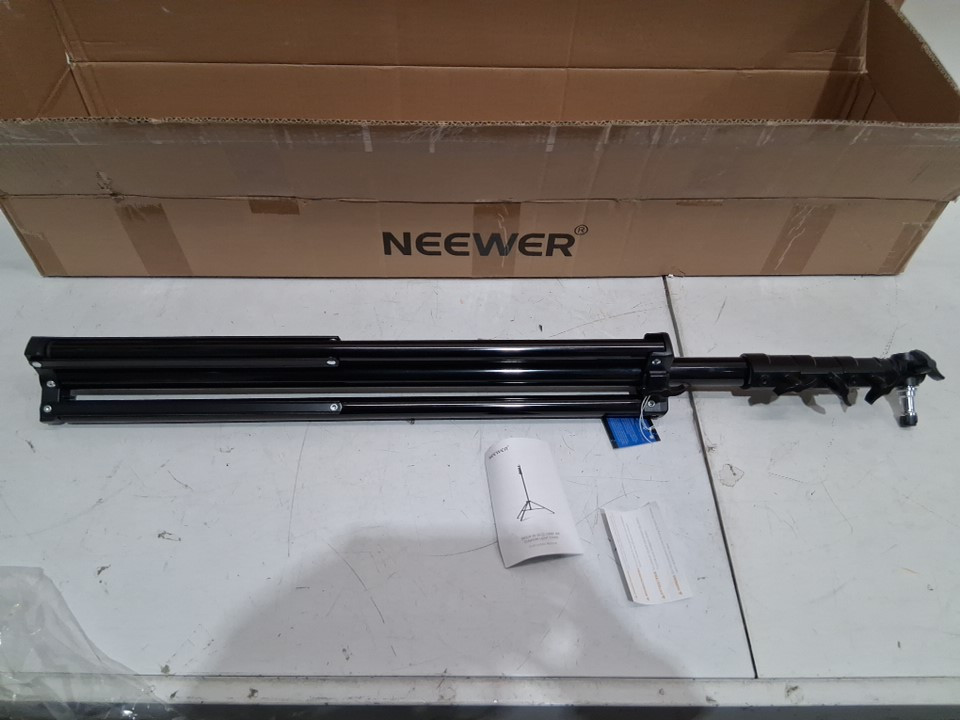 Neewer Air Cushioned Aluminum Light Stand-  9.8ft Stand with Boom Arm - BLACK - (model: 90100462) image 9