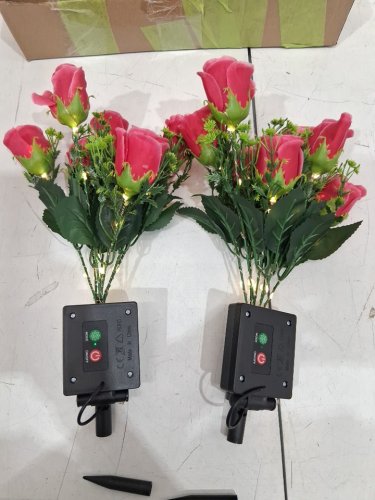 2PK SOLAR POWER ROSE LIGHTS GARDEN DECOR - DARK PINK/GREEN image 3