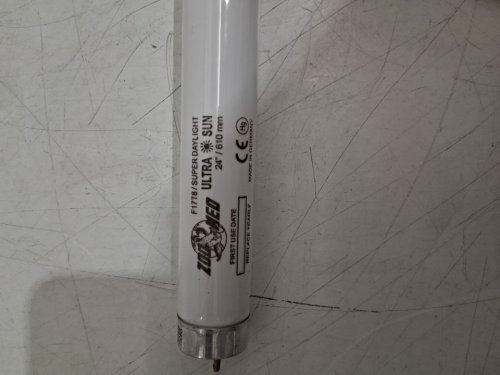 Zoo Med Ultra Sun Trichromatic Super Daylight  Fluorescent Bulb T8 - 18w - 6500k - 24" (model: UL-24E) image 4