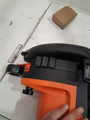 BLACK+DECKER EDGE HOG 2-1/4 HP CORDED ELECTRIC LANDSCAPE EDGER & TRENCHER TOOL (MODEL: LE750) image 4