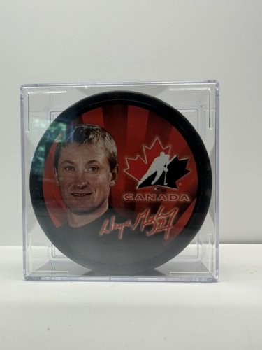 WAYNE GRETZKY TEAM CANADA SALT LAKE 2002 MCDONALDS COLLECTOR HOCKEY PUCK image 4