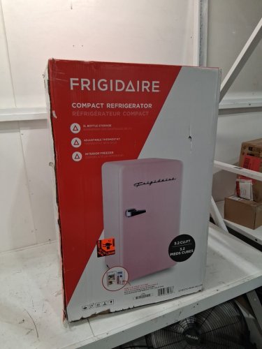 frigidaire compact rounded retro premium mini fridge - 3.2 cu.ft - pink (model: efr372-pink-6com) image 4
