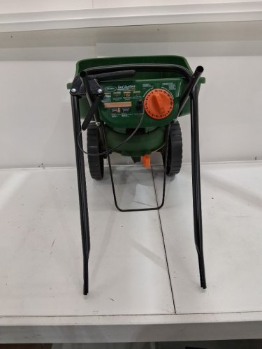 SCOTTS FOLDABLE TURF BUILDER, EDGEGUARD MINI BROADCAST SPREADER/SEEDER - 5000 SQ FT - GREEN/BLACK (MODEL: LB15267) image 3