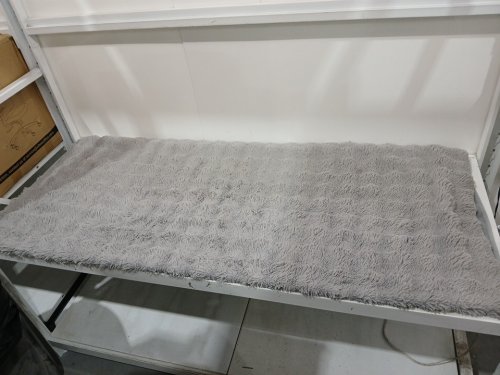 House & Home by Lynda Reeves Luxe Faux Fur Throw - 60 " X 70" - GREY/ beige (model:6536972) image 3