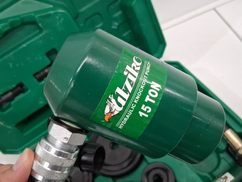 UTZIKO hydraulic knockout punch electrical conduit hole cutter set - 1/2" to 4", 15ton - black/green image 6