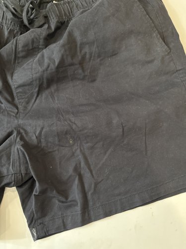 MEN'S GAP PULL ON CHINO SHORTS WITH DRAWSTING - XXL - BLACK (STYLE: 1934825) image 2