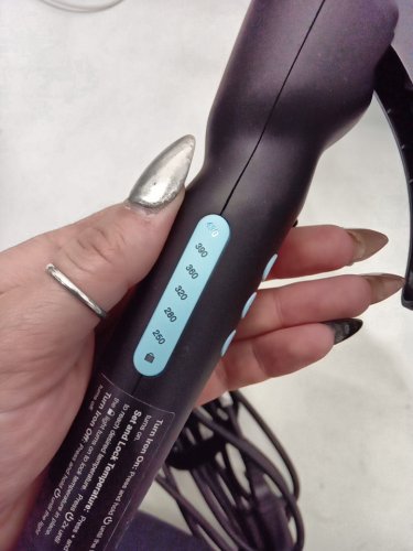 BIO IONIC LONG BARREL PRO CURLING IRON HAIR STYLER - 1.25" - BLACK - (model: lxt-cl-1.25). image 5
