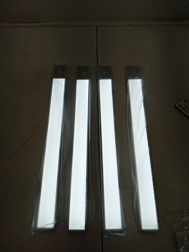4PK rechargeable Under cabinet wireless motion sensor lighting - 400LM - white (model : ltm-cgd-03) image 4