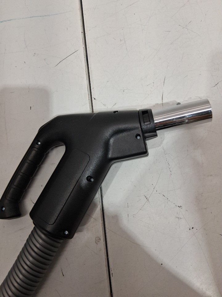 HANMI CENTRAL VACUUM ELECTRIC HOSE - 35FT - 24V TO 110v - BLACK (MODEL: HMCHA-4P4W35) image 5