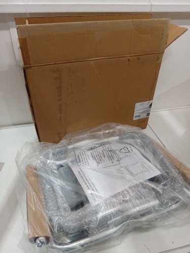 MEDLINE GUARDIAN BATH CHAIR WITH BACK AND ARMS - 350LB CAP - GREY (MODEL: G2-100KHX1) image 2