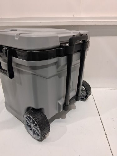 Igloo MaxCold Latitude wheeled Roller Cooler - 62qt/58L - grey\white - (model: 1872193) image 7