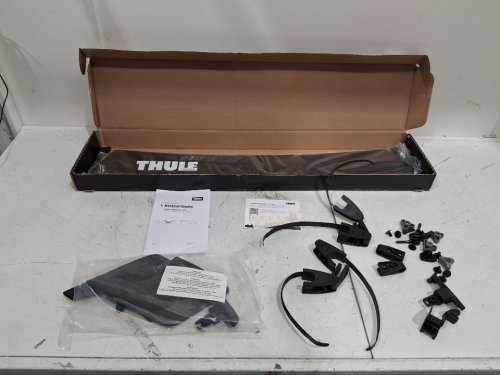 THULE AIRSCREEN XT L - WIND FAIRING KIT THAT REDIRECTS AIRFLOW OVER ROOF RACK - 44" - BLACK - (MODEL: 870202) image 3