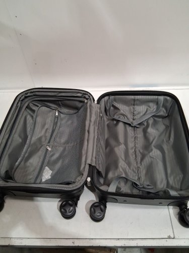 AmazonBasics Hardside Spinner roller Travel Luggage Suitcase - 30" - black image 3