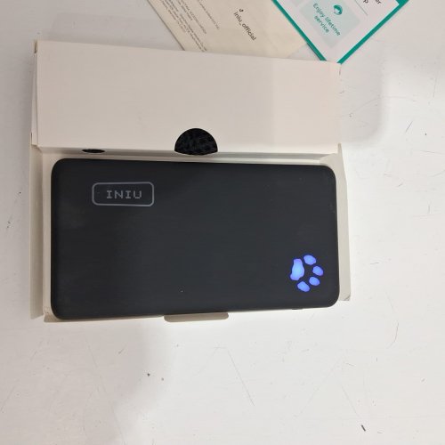 INIU POWERPAW SLIM POWER BANK with Flashlight - 10000MAH - BLACK (MODEL: ‎BI-B41) image 3