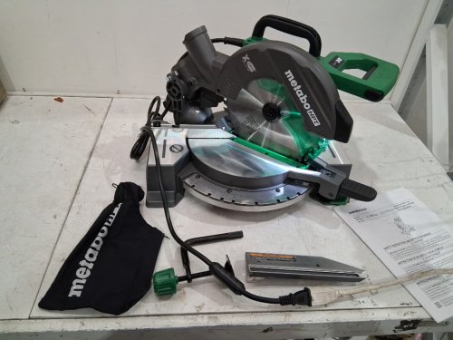 Metabo HPT COMPACT LIGHTWEIGHT Single Bevel Compound 40 tooth Miter Saw - 10" - 15 AMP -  5,000 RPM - green (model: C10FCG2) image 3