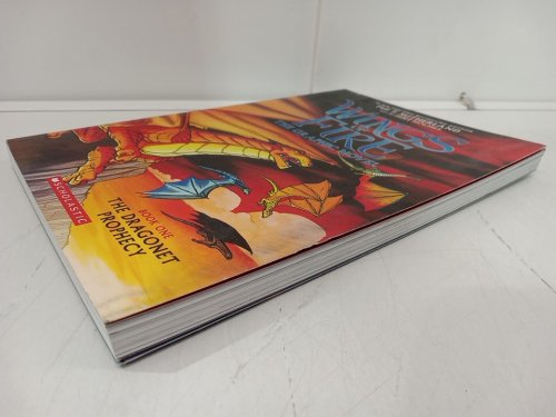 (Paperback) Wings of Fire: The Dragonet Prophecy Graphic Novel (Book #1) by Tui T. Sutherland with Art by Mike Holmes image 4