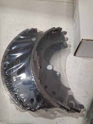 CMX/Top Quality Rear Brake Drums & Brake Shoes for Toyota Tacoma, SELECT YEARS - (MODEL: 8-9779) image 4