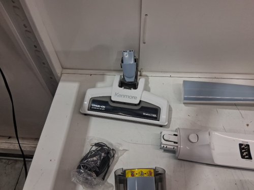 Kenmore STRATUS 2-in-1 cordless vacuum - 16v - blue/white - (model: DS1020) image 6