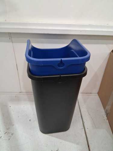 2pc Rubbermaid Undercounter Trash/recycling bin - 9.4 gal - black/blue image 4