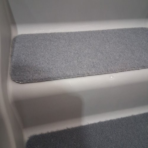 AMAZON BASICS FOLDABLE 4-STEP PET STAIRS - 19.8" x 16" x 25.9" - GREY (Model: B09T45VHNG) image 5