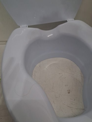 raised toilet seat with screw rod locking - 4" raised height - 300lbs max capacity - white (model: fbl760600) image 3