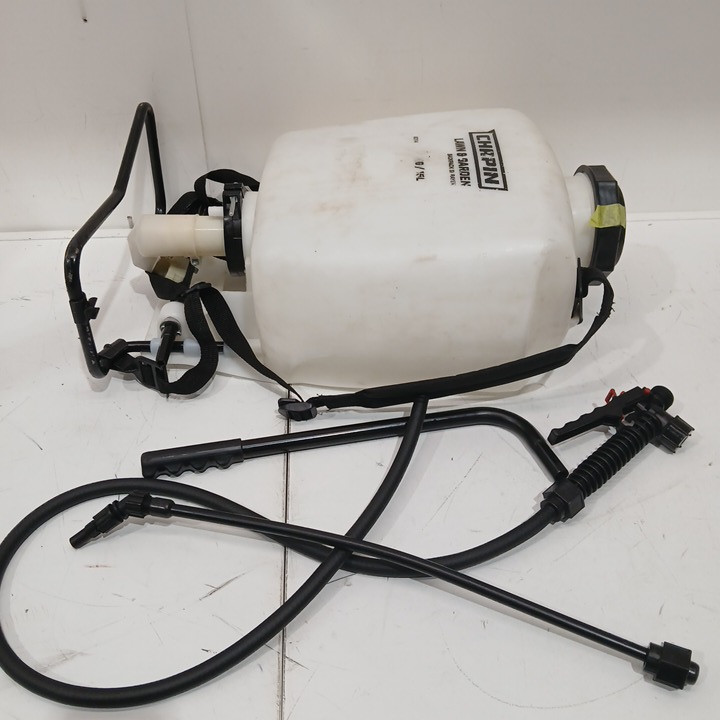 chapin backpack sprayer with 3-stage filtration system - 15 liters / 4 gallons (model: 60114) image 3