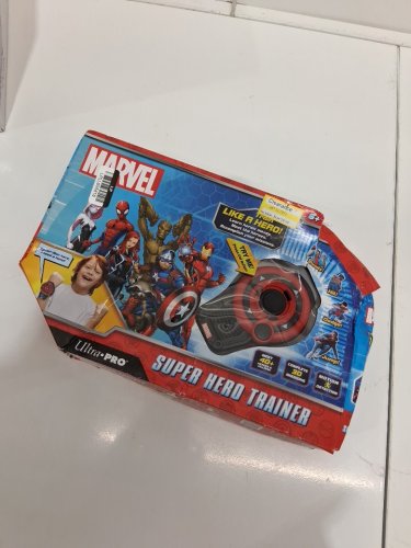 marvel superhero trainer with hero tokens and a map - red/black (model: 10302) image 2