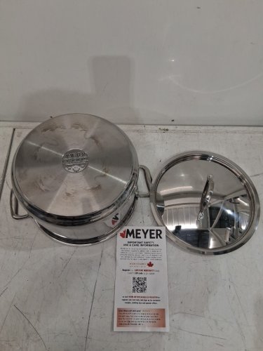 Meyer Stainless Steel Stock Pot with Lid- 6.5L- stainless steel Closed image 5