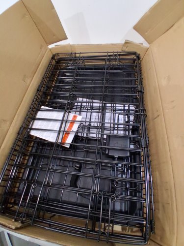 AMAZON BASICS FOLDABLE METAL WIRE DOG CRATE - 22" - (MODEL: 9001N-48B) image 3