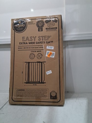 REGALO EASY STEP EXTRA WIDE BABY GATE - 30" X 29"-49" - WHITE (MODEL: 1164 EW DS) image 2
