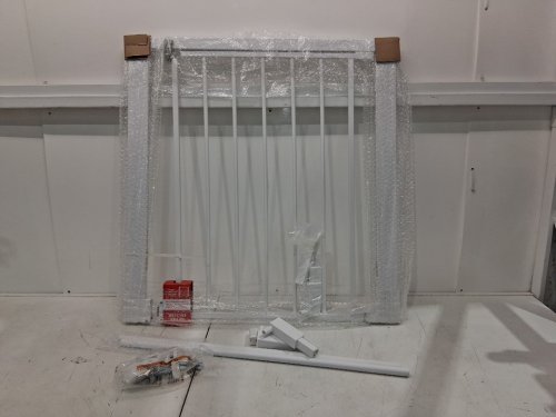 SAFETY 1ST EASY INSTALL WALK THROUGH BABY GATE - 29" - 38" x 28" - WHITE (MODEL: GA105CWHOf2) image 3