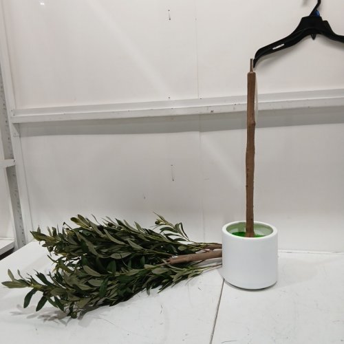 realead artificial potted olive tree - 6ft - green/white (model: ‎REJTGLSXP01-6FT) image 3