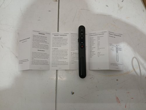 VRAJJTY 2-in-1 Battery operated wireless presenter with USB image 2