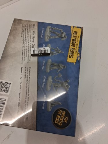 5PC fallout hollywood heroes pvc miniatures (model: muh1620138) image 4