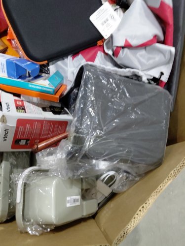 assorted MIXED item MYSTERY PALLET - VARIOUS PRODUCTS - aprox 300+ - (pallet #28) image 4