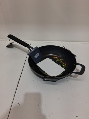 oxo Carbon Steel Obsidian Series Wok with Silicone Sleeve - 12" - black (model: CC005103-001) image 2