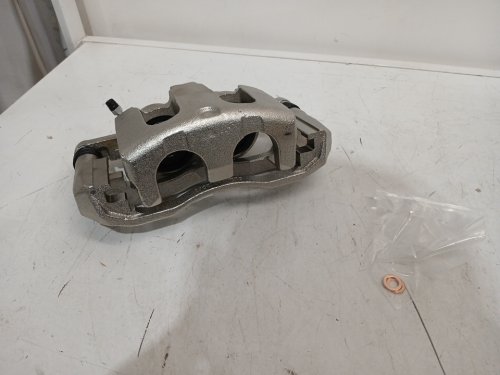 2pc a-premium rear left & right side disc brake caliper with brackets compatible with cadillac chevorlet & GMC (various models) (model: bcb84995-c, bcb84994-c) image 4