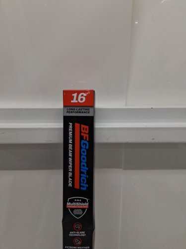 BFGoodrich Premium Beam Wiper Blades - 16" - black (model: 2013862) image 3