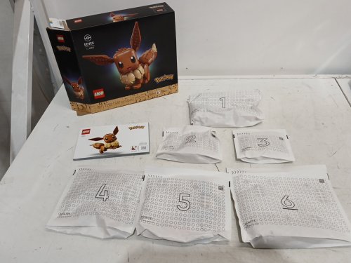 587PC LEGO POKEMON EVEE FIGURE building set (MODEL:72151) image 2