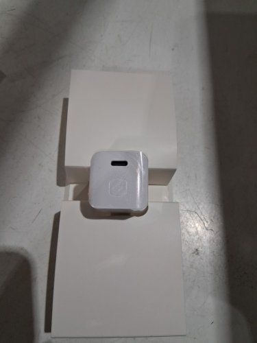 Scosche USB-C Fast Mini Cube Charger -20W - white (model: HPDC20WT-SP) image 3