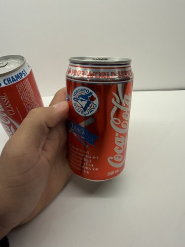 2 COLLECTIBLE 1992 AND 1993 POP CANS FROM THE WORLD SERIES BLUE JAYS image 3
