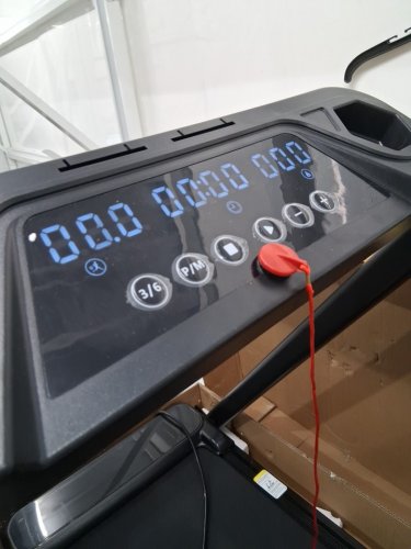 ROBORE ELECTRIC FOLDABLE TREADMILL WITH LED DISPLAY - 300LBS CAP - 3.0HP - 7.5MPH - BLACK (MODEL: SF10) image 4