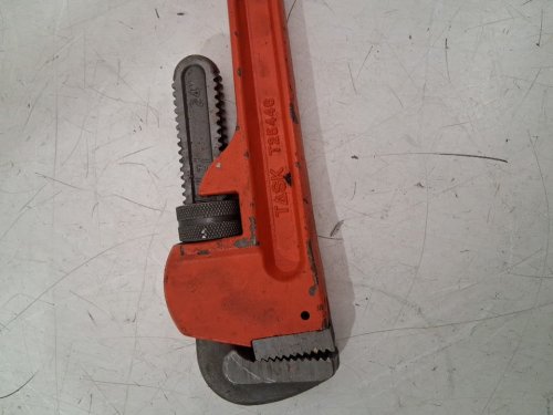 Task Tools pipe wrench - 24" - red (model: T25446) image 5