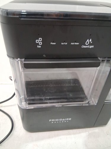 Frigidaire Gallery 38 lbs. Countertop Nugget Ice Maker-easy crush ice-Black (model: efic264-black/fgic264-black) image 7