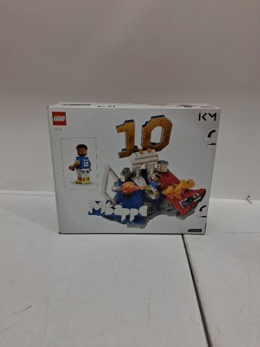 490pc lego editions Kylian Mbappé Soccer Highlights building set - (model: 43013) image 2