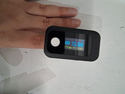 AOJ Pulse Oximeter Oxygen Level Pulse rate reader - white/black (model: AOJ-70A) image 3