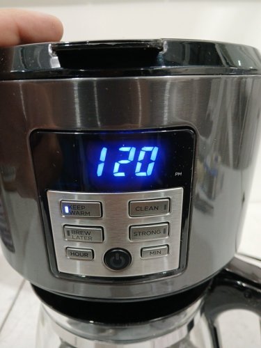 BLACK + DECKERProgrammable Coffee Maker- 12-cup cap - Black Stainless Steel- (model:CM1331BSC) image 4
