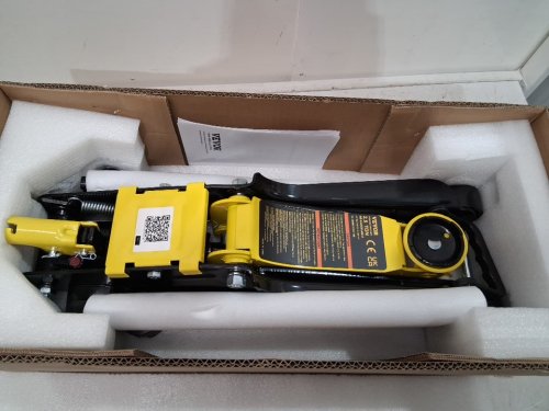 Heavy Duty Low Profile Heavy-Duty Steel Floor Jack with Single Piston Hydraulic Pump - 2.5 Ton cap - Yellow (model: wd-a-02250-a00-0) image 3